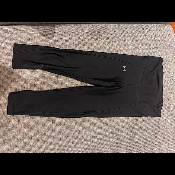 Under armour seamless sports bra and capri legging set size XS - Picture 6 of 10